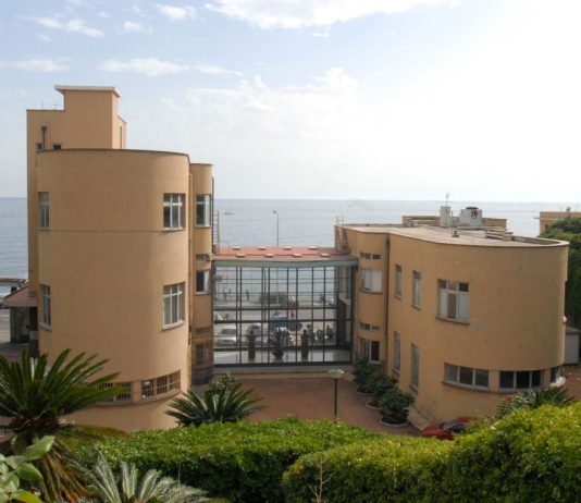 Bimba sopravvissuta alla tragedia di Catanzaro non è più sedata, quadro neurologico promettente