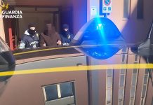 Vendevano droga sui social e spedivano in tutta Italia con base tra Caltanissetta e Napoli, due arresti