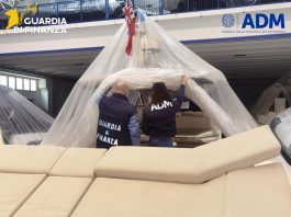 Sequestrato yacht irregolare da 600 mila euro a Olbia, denunciato il proprietario