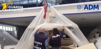 Sequestrato yacht irregolare da 600 mila euro a Olbia, denunciato il proprietario