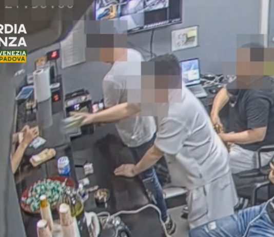 Scoperta e sequestrata a Padova una banca clandestina, Stefani “Eccellente lavoro investigativo”