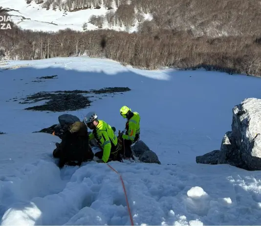 Recuperati due alpinisti dispersi sul Monte Cervati