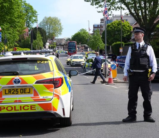 Due persone accoltellate in un quartiere ebraico di Londra, arrestato il presunto aggressore