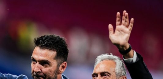 Gravina si dimette da presidente della Figc, lascia anche Buffon. Nuove elezioni il 22 giugno
