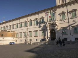 تعيين شابة مغربية ضمن “حملة راية الجمهورية الإيطالية” وعمدة جنوة تهنئها