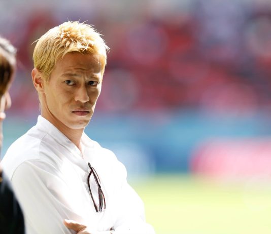 Keisuke Honda signs for FC Jurong