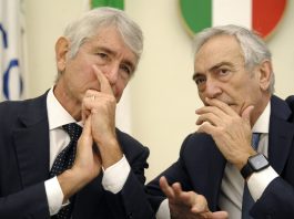 Italia fuori dai Mondiali, Abodi: “Serve un rinnovamento dei vertici della Figc”. Gravina convoca per domani una riunione d’urgenza