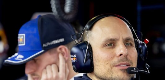 F1, Gianpiero Lambiase lascerà la Red Bull nel 2028: l’ingegnere di Max Verstappen andrà alla McLaren