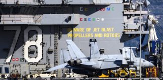 La portaerei statunitense USS Gerald R. Ford supera i 295 giorni di dispiegamento, è record operativo