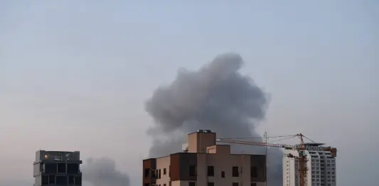 Violente esplosioni in Iran, Teheran: “Abbattuti due caccia F-35 americani”. In corso le ricerche dei piloti