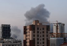 Israele attacca l’Iran, raid a Najafabad. Trump aveva chiesto a Netanyahu di non reagire ai missili di Teheran