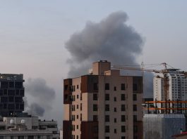 إسرائيل تشن غارات على إيران وتستهدف نجف آباد.. وترامب يدعو نتنياهو إلى عدم الرد على صواريخ طهران