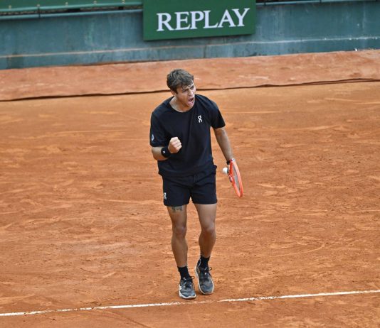 Cobolli straordinario, domina Zverev e vola in finale a Monaco