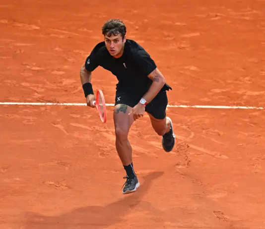 Cobolli vola ai quarti di Monaco, Paolini sconfitta all’esordio a Stoccarda