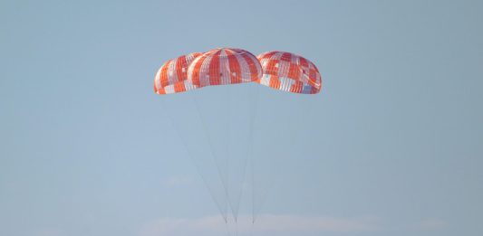 Artemis II, missione compiuta: gli astronauti rientrano sulla Terra. L’ammaraggio nell’oceano Pacifico