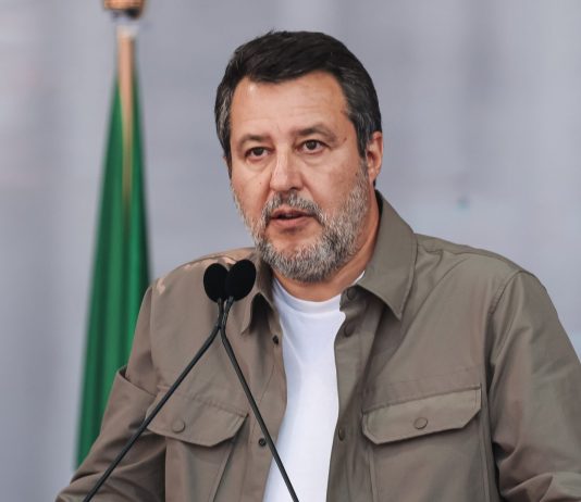 Salvini “Investire di più su risorse per le famiglie e per le imprese in difficoltà”