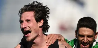 Il Sassuolo ribalta il Cagliari 2-1, i sardi sempre più invischiati nella lotta per non retrocedere