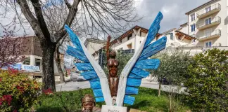 17 anni fa il sisma dell’Aquila, in città celebrazioni e il ricordo delle vittime. La Russa “La memoria richiama al dovere della responsabilità”