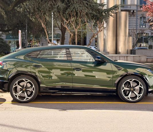 Lamborghini Urus SE, il super SUV che unisce potenza ed elettrificazione / Fotogallery