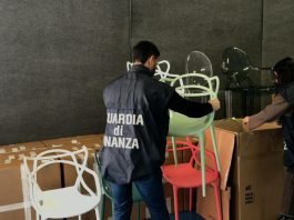 Falso made in Italy, l’operazione “Gamba corta” porta a 14 denunce