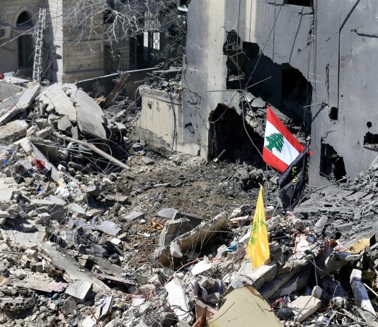 Proseguono i raid israeliani in Libano, il capo delle Idf “Nessun cessate il fuoco”. Trump “Pessima gestione del petrolio a Hormuz”