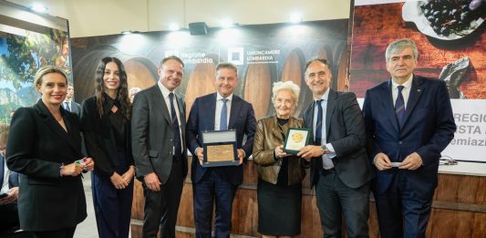 Al Vinitaly premiati 3 ambasciatori della cultura enogastronomica lombarda