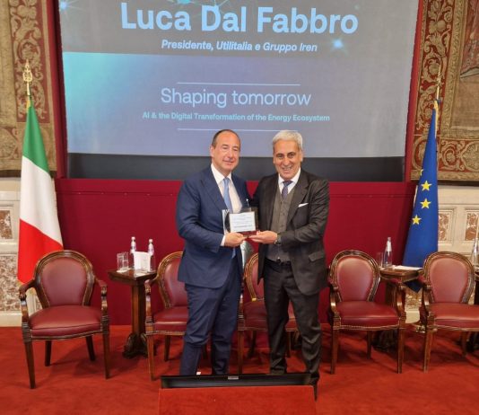 Iren, Luca Dal Fabbro premiato “Top Manager 2025” durante la cerimonia di apertura del Master SAFE