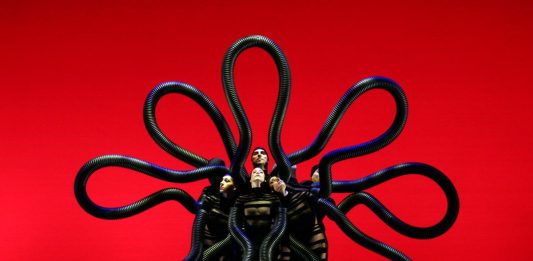 Il mito dei Momix torna al Teatro Toniolo: debutta “Botanica – Season 2”