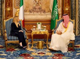 Meloni giunta a Doha, previsto incontro con l’emiro del Qatar. A Gedda focus con bin Salman su energia e guerra