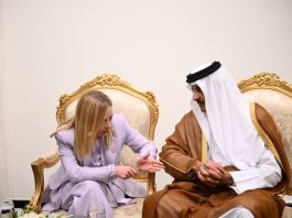 Meloni dopo la visita in Arabia Saudita, Qatar e negli Emirati: “La priorità è difendere gli interessi italiani” / Video