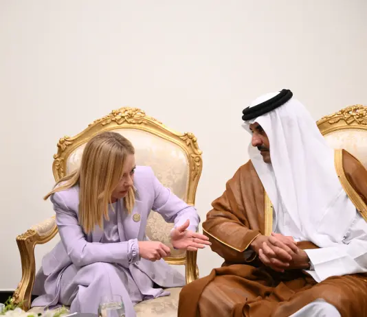Meloni incontra l’emiro del Qatar “Garantire un’architettura di sicurezza regionale sostenibile”