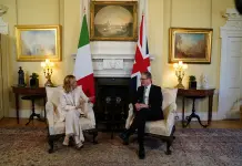 Meloni sente Starmer, coordinamento per iniziative volte alla de-escalation in Iran