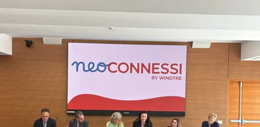 Wind Tre, con il programma di educazione digitale NeoConnessi +8% di competenze negli studenti delle elementari