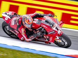 Superbike, tripletta per Bulega ad Assen. Barbier “Conferme da nuove posteriori morbide di gamma”