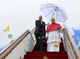 L’attacco di Trump al Papa “È un debole, pessimo su politica estera”. Nessun passo indietro “Ha torto”. Leone risponde “Non ho paura”