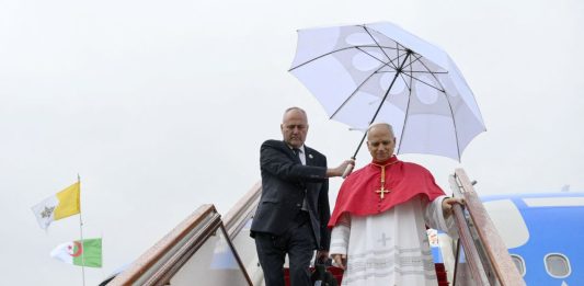 L’attacco di Trump al Papa “È un debole, pessimo su politica estera”. Nessun passo indietro “Ha torto”. Leone risponde “Non ho paura”
