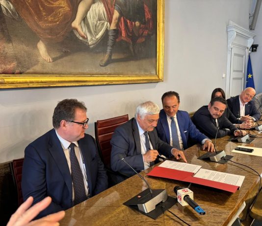 Piemonte, firmato il contratto per la costruzione del nuovo ospedale di Novara