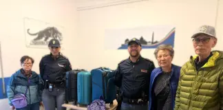 Turisti coreani derubati a Roma, due ladri denunciati e bottino recuperato dalla Polizia