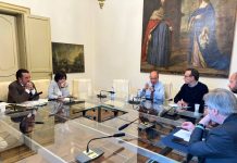 Carburanti, in Sicilia allo studio soluzioni contro rincaro trasporto merci sullo Stretto di Messina