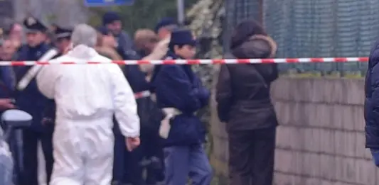 Omicidio-suicidio a Bisceglie, 61enne spinge la moglie dal balcone e poi si butta anche lui