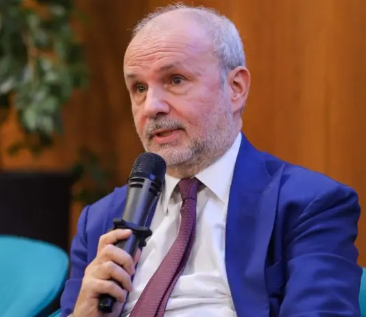 Schillaci a Cagliari “L’insularità non sia un ostacolo per il servizio sanitario”