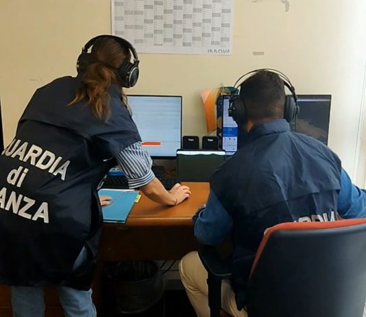 Smantellata rete dedita al favoreggiamento dell’immigrazione clandestina, 61 indagati per false residenze e assunzioni