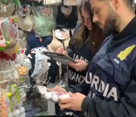 Maxi sequestro di oltre 22.200 articoli non sicuri, legati anche alla Pasqua, nel Messinese