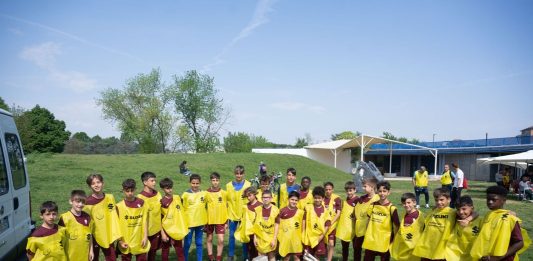 Suzuki, 100 kg di rifiuti raccolti nel parco Colonnetti insieme al Torino FC