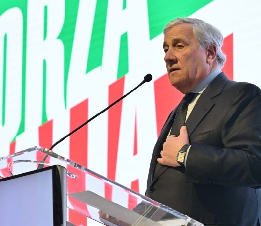 Da Marina e Pier Silvio Berlusconi fiducia a Tajani, “Visione unitaria per il rilancio di Forza Italia”