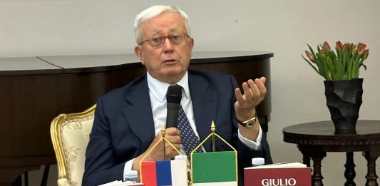 All’Ambasciata di Serbia a Roma Giulio Tremonti parla di “Guerra o pace”