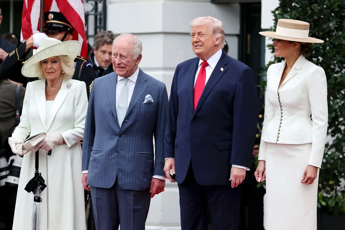 Trump accoglie Carlo e Camilla “Radici comuni legano Usa e Regno Unito”