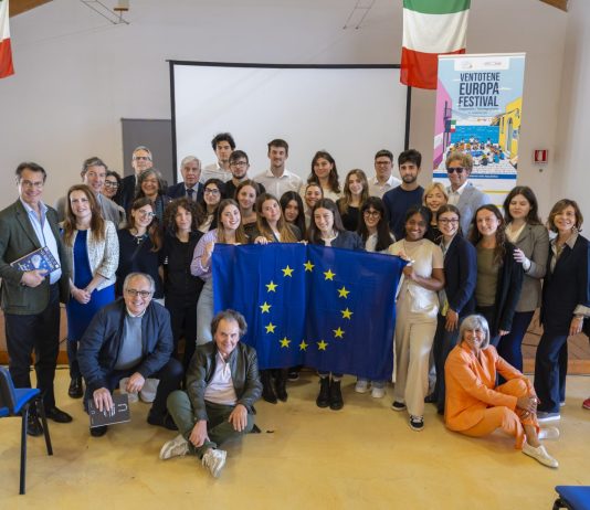 10 anni di giovani che chiedono la pace, dall’8 all’11 maggio torna il Ventotene Europa Festival