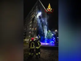 Incendio in un palazzo a Torino nel quartiere Mirafiori Sud, nessun ferito