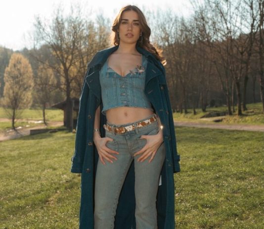 Esce “Primadonna”: il nuovo singolo di Clara accompagnato dal videoclip